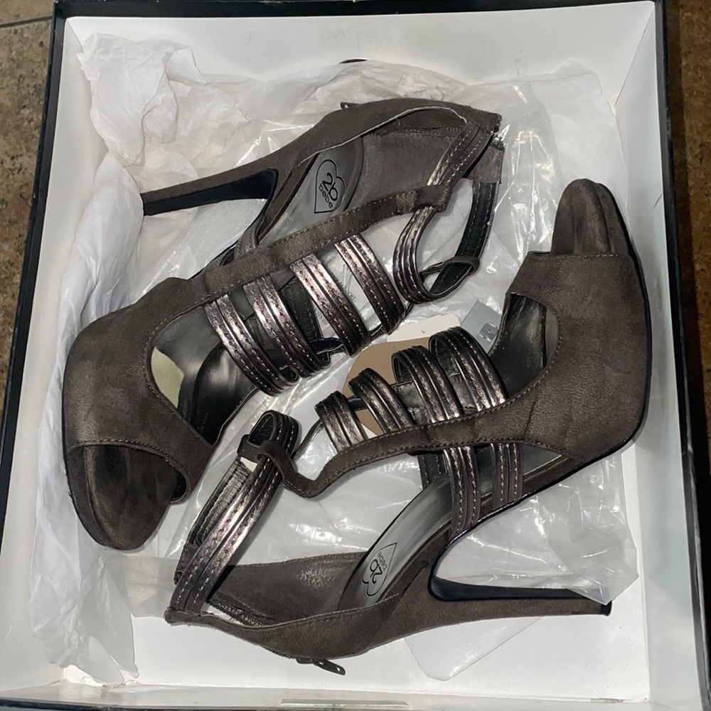 2B bebe brown stripy heels